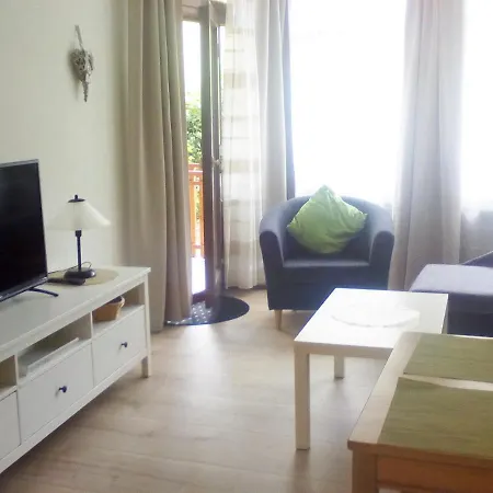 Ferienhaus 아파트 슈룩흐제